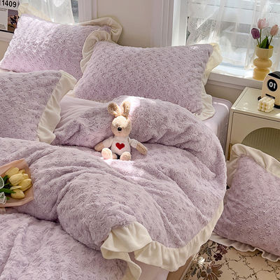 2023 Hot Lace Rose Rabbit Plush Vierteils-Set Komfort-Set mit soliden Muster Typ