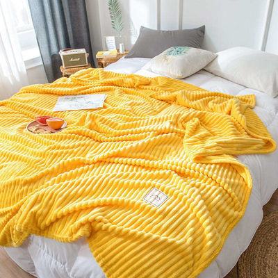 All-Season Green Coral Fleece Throw Blanket für Büro Schlafstühle Ja, maßgeschneiderte Farbe
