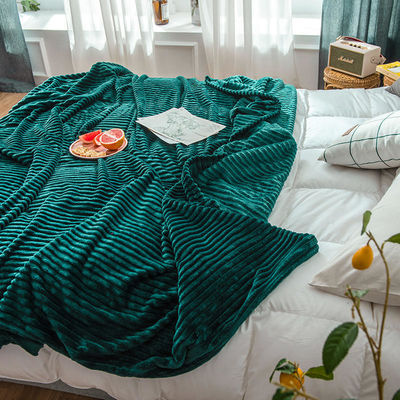 All-Season Green Coral Fleece Throw Blanket für Büro Schlafstühle Ja, maßgeschneiderte Farbe