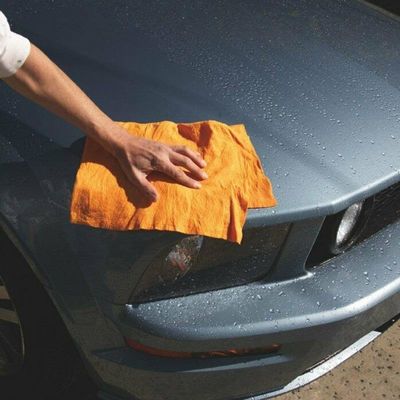 Reinigen Sie mühelos Ihre Küche mit einem nachhaltigen Super-Absorptions-Orange-Trocknungshandtuch