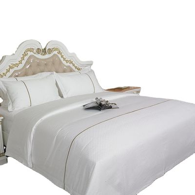 Hotelbettwäsche aus 100% Baumwolle mit 300 Tonnen Fadenzahl und Gänsefüllung