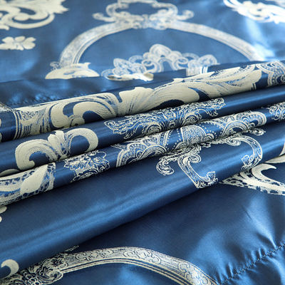 Massivfarbiger Satin-Tücher-Deckel-Set im europäischen Retro-Barock-Stil