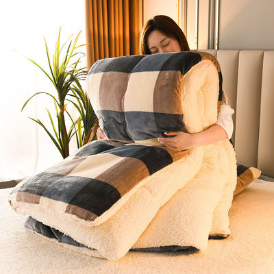 Maßgeschneiderte Bettwäsche Set Verdickte warme Lammfleece Quilt mit 100% Polyester Stoff
